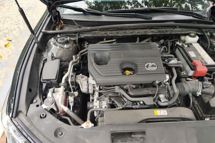 Used Lexus ES 2025 200 Premium Edition Engine Bay Right