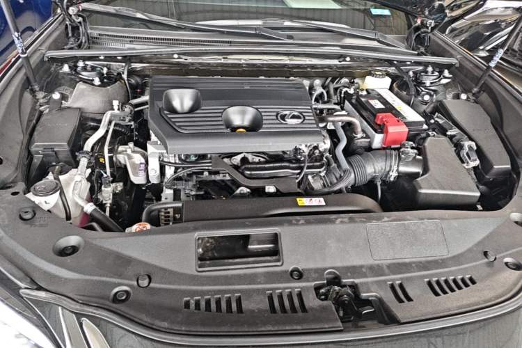 Used Lexus ES 2025 200 Premium Edition Engine Bay
