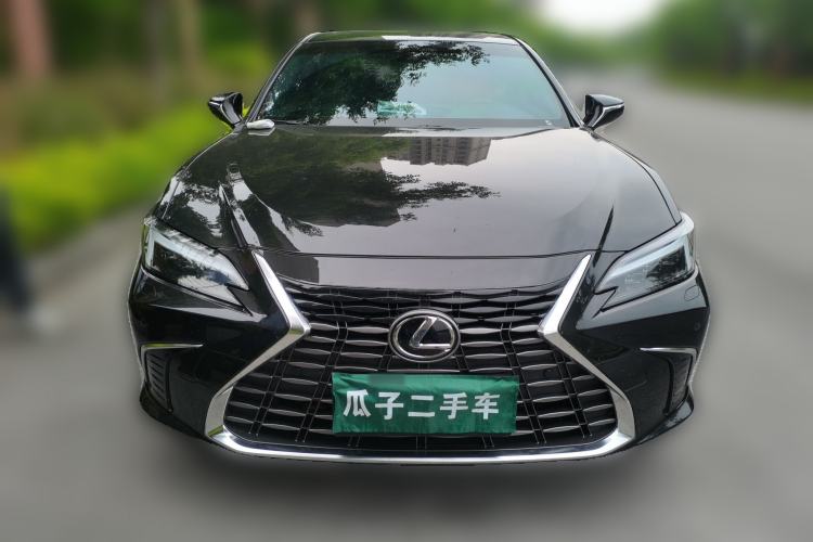 Used Lexus ES 2025 200 Premium Edition Front