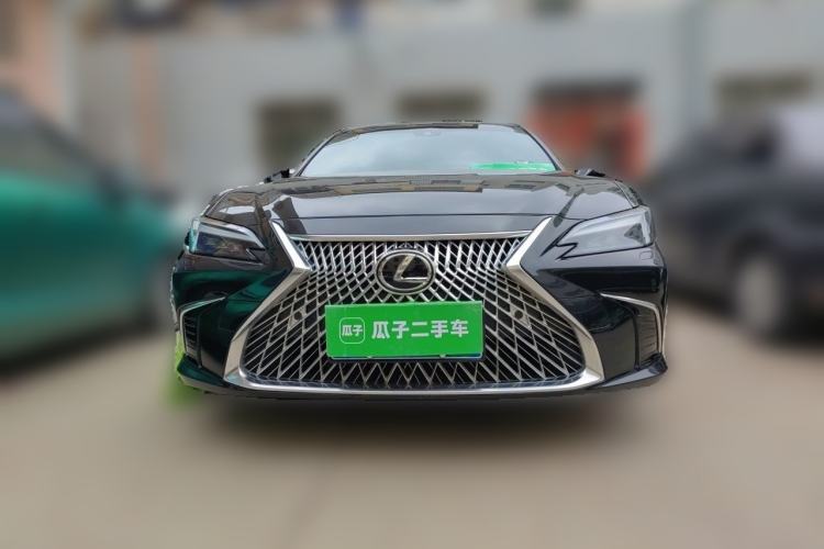 Used Lexus ES 2025 200 Premium Edition Front
