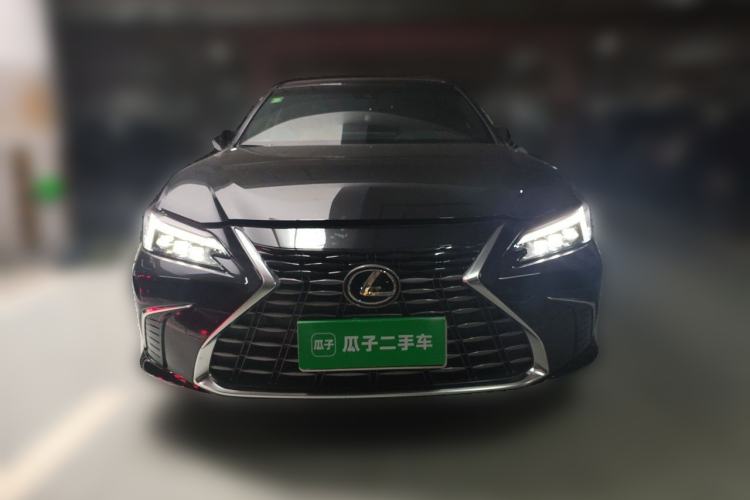 Used Lexus ES 2025 200 Premium Edition Front