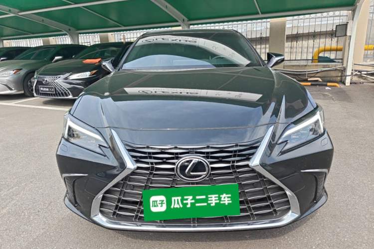 Used Lexus ES 2025 200 Premium Edition Front