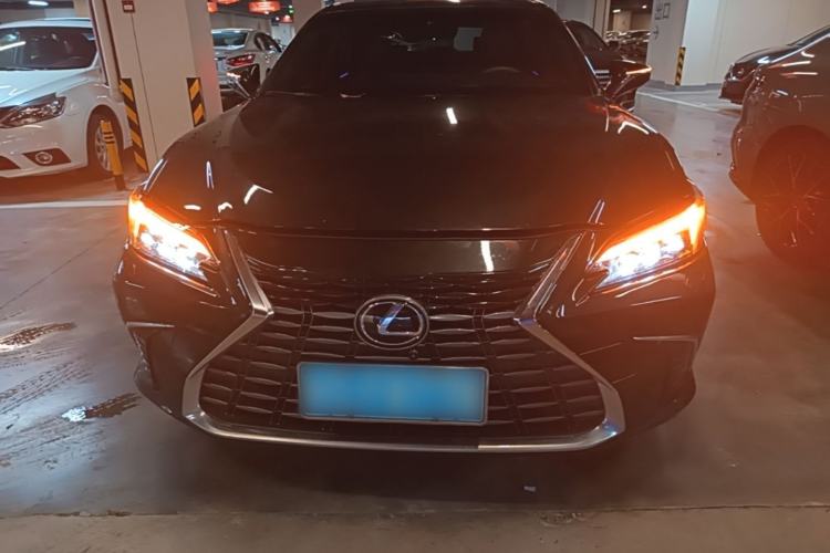 Used Lexus ES 2025 200 Premium Edition Front