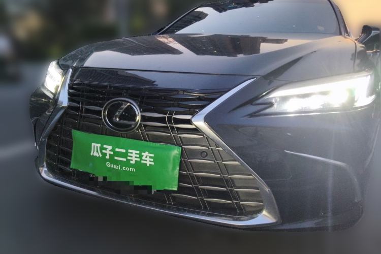 Used Lexus ES 2025 200 Premium Edition Front
