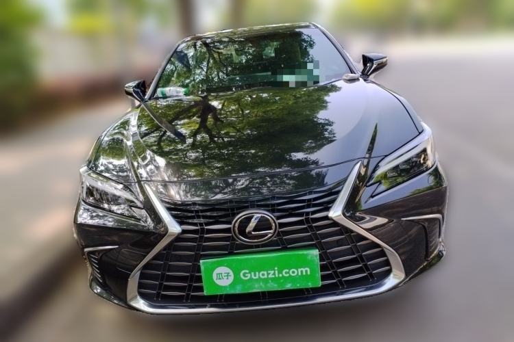 Used Lexus ES 2025 200 Premium Edition Front