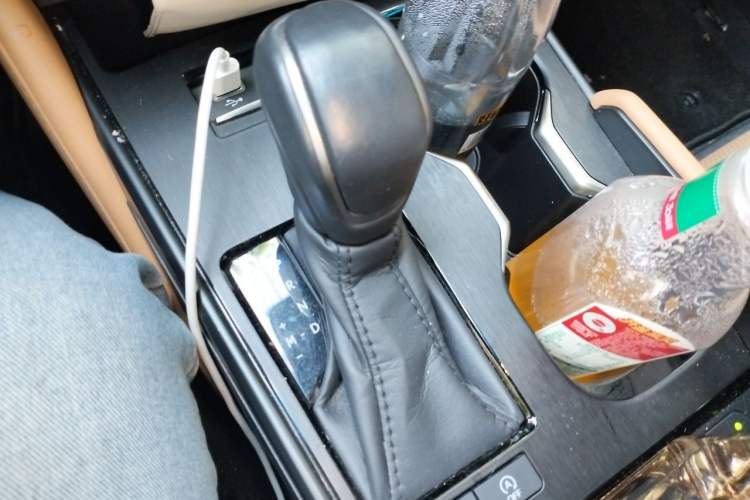 Used Lexus ES 2025 200 Premium Edition Gear Lever