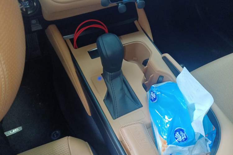 Used Lexus ES 2025 200 Premium Edition Gear Lever