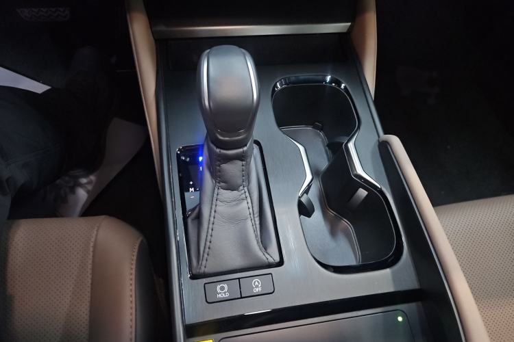Used Lexus ES 2025 200 Premium Edition Gear Lever