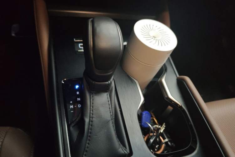 Used Lexus ES 2025 200 Premium Edition Gear Lever