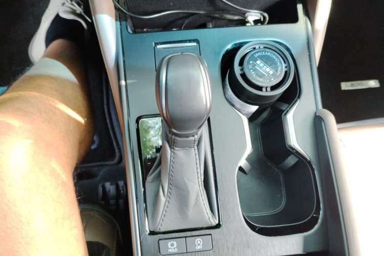 Used Lexus ES 2025 200 Premium Edition Gear Lever