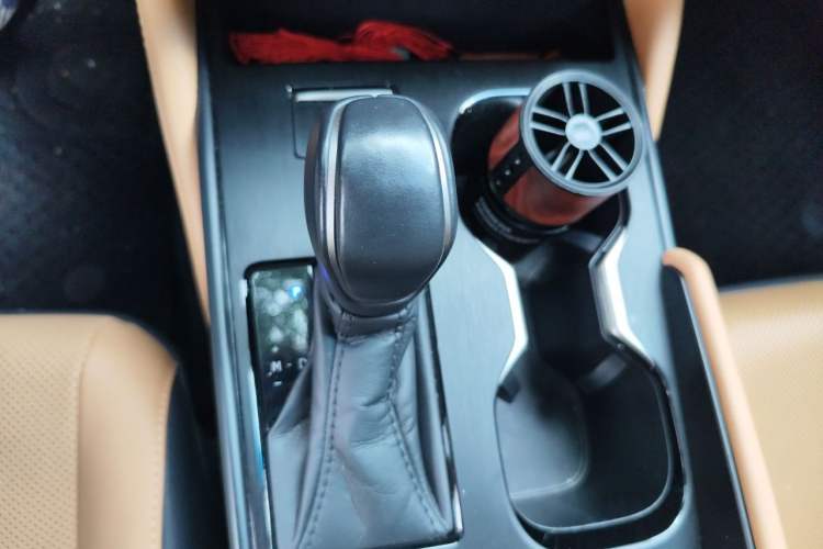 Used Lexus ES 2025 200 Premium Edition Gear Lever