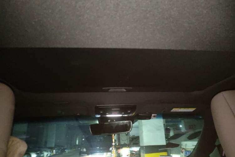 Used Lexus ES 2025 300h Deluxe Edition Headliner