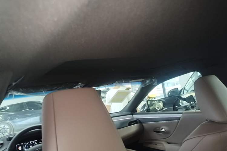 Used Lexus ES 2025 200 Premium Edition Headliner