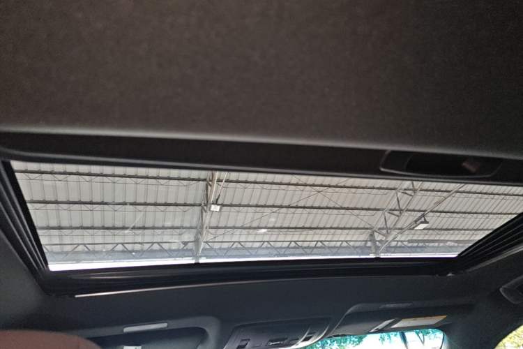 Used Lexus ES 2025 200 Premium Edition Headliner