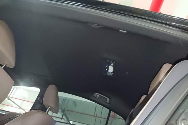 Used Lexus ES 2025 200 Premium Edition Headliner