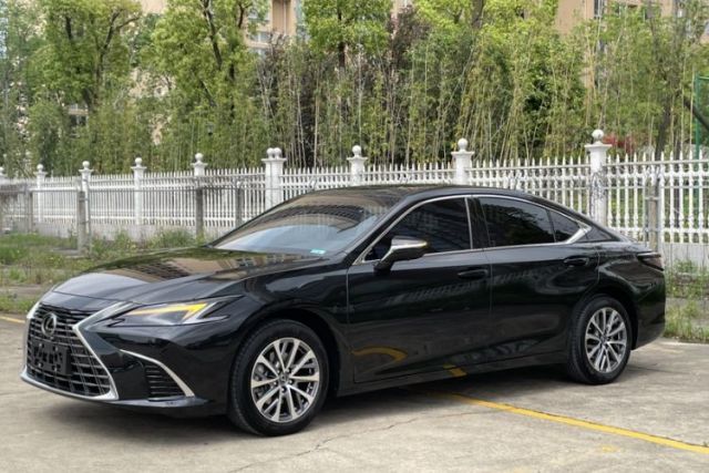 Used Lexus ES 2025 200 Premium Edition