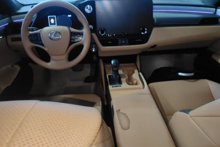 Used Lexus ES 2025 200 Premium Edition Interior 2