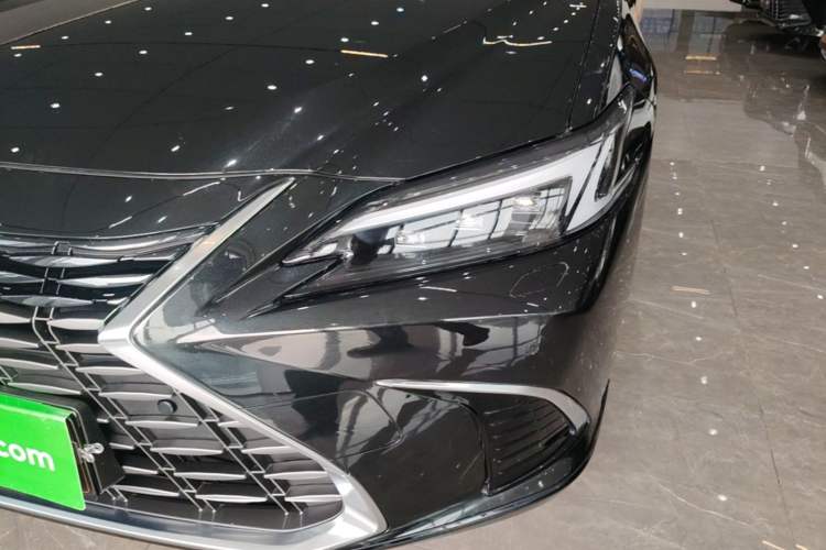 Used Lexus ES 2025 200 Premium Edition Left Front Headlight