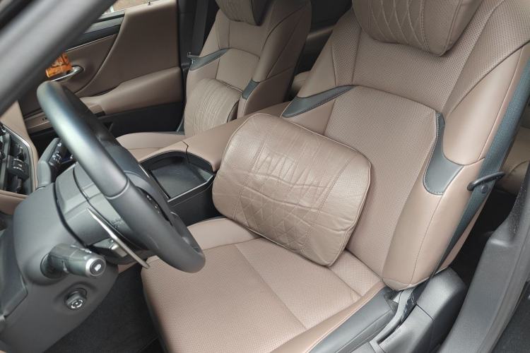 Used Lexus ES 2025 200 Premium Edition Left Front Seat