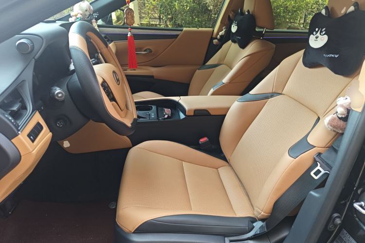 Used Lexus ES 2025 Model, 200 Special Edition Left Front Seat