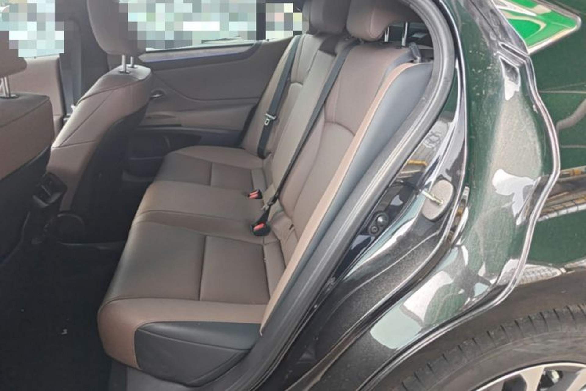 Used Lexus ES 2025 200 Premium Edition Left Rear Seat