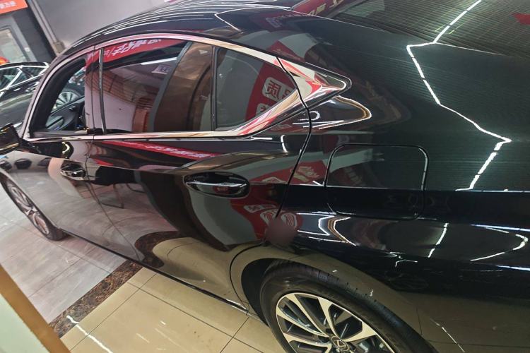 Used Lexus ES 2025 200 Premium Edition Left Side