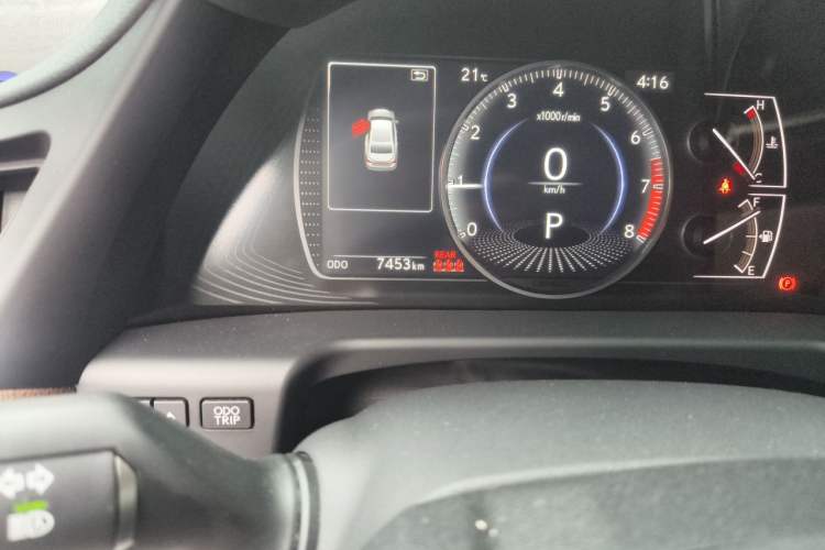 Used Lexus ES 2025 200 Premium Edition Odometer Close Up
