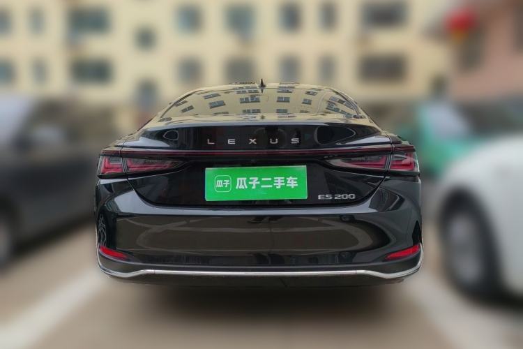 Used Lexus ES 2025 200 Premium Edition Rear