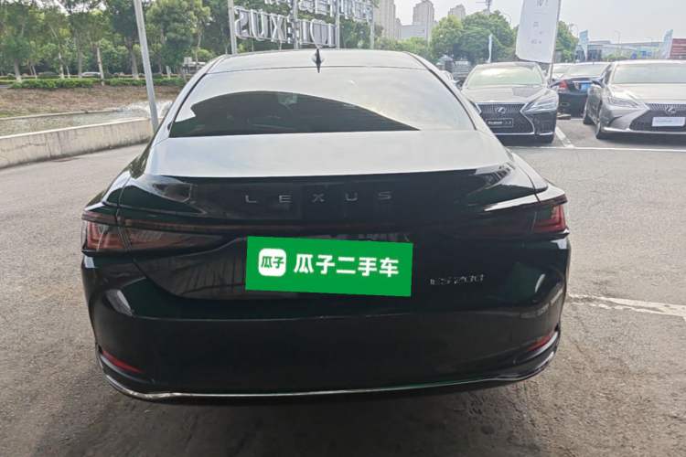 Used Lexus ES 2025 200 Premium Edition Rear
