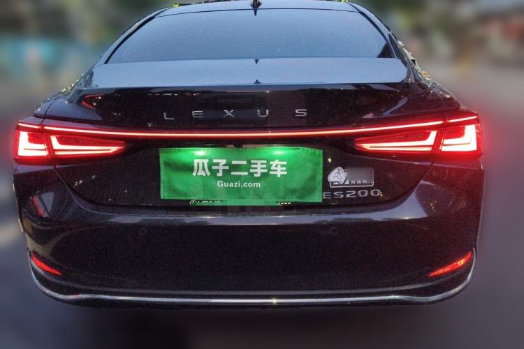 Used Lexus ES 2025 200 Premium Edition Rear