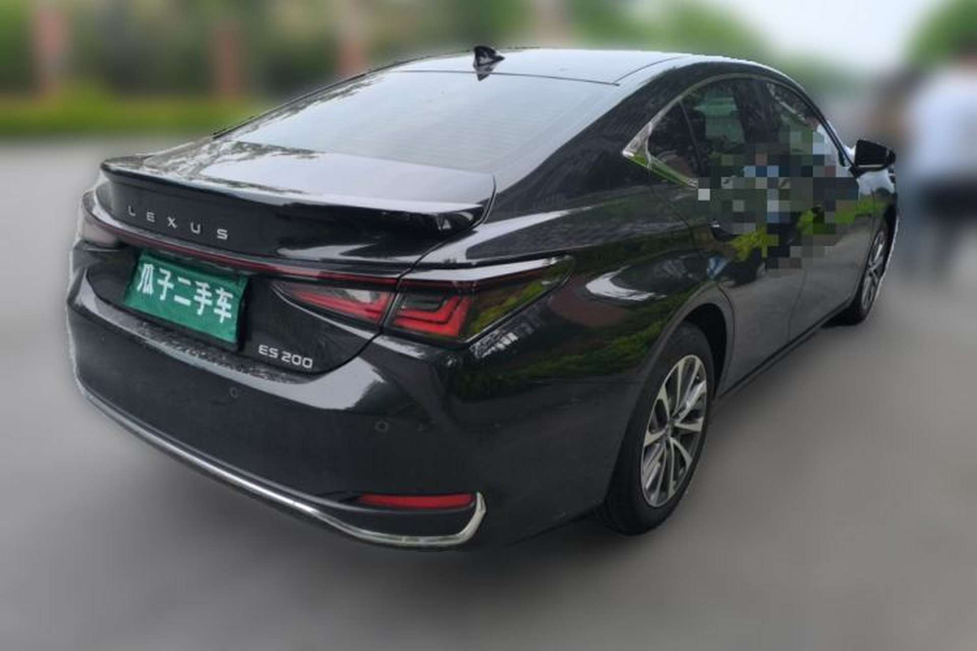 Used Lexus ES 2025 200 Premium Edition Rear Right 45 Deg
