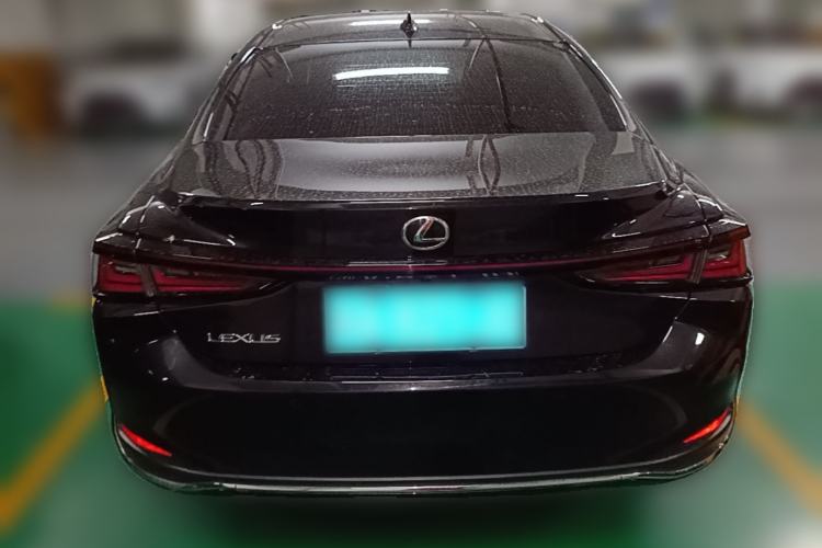 Used Lexus ES 2025 200 Premium Edition Rear