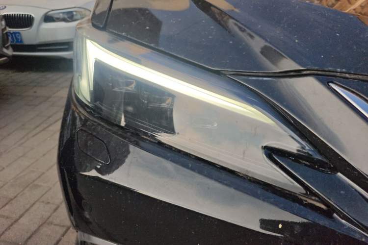 Used Lexus ES 2025 200 Premium Edition Right Front Headlight
