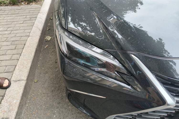 Used Lexus ES 2025 200 Premium Edition Right Front Headlight