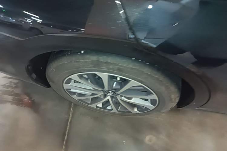 Used Lexus ES 2025 200 Premium Edition Right Rear Wheel Hub