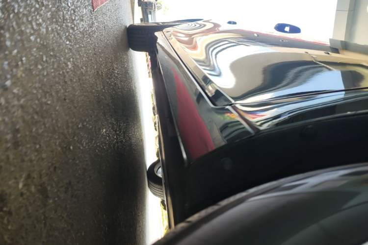 Used Lexus ES 2025 200 Premium Edition Right Side Sill