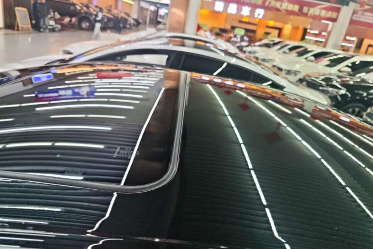 Used Lexus ES 2025 200 Premium Edition Roof