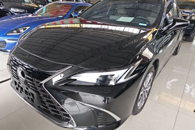 Used Lexus ES 2025 200 Premium Edition