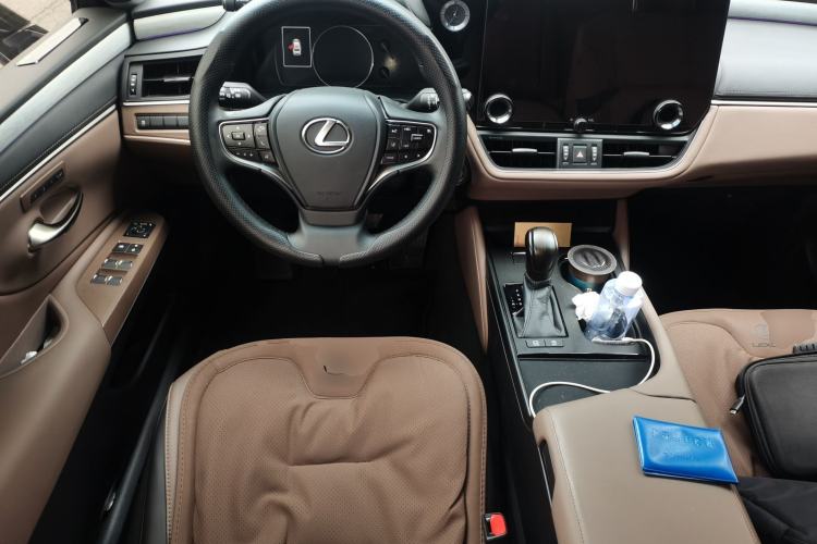 Used Lexus ES 2025 200 Premium Edition Steering Wheel