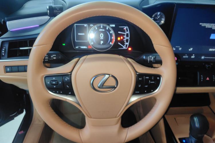 Used Lexus ES 2025 200 Premium Edition Steering Wheel