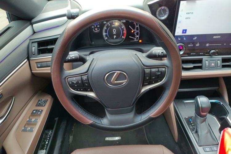 Used Lexus ES 2025 200 Premium Edition Steering Wheel