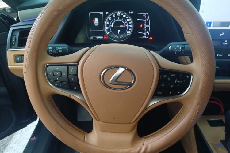 Used Lexus ES 2025 200 Premium Edition Steering Wheel