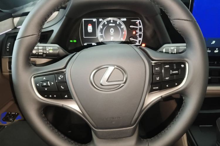 Used Lexus ES 2025 200 Premium Edition Steering Wheel