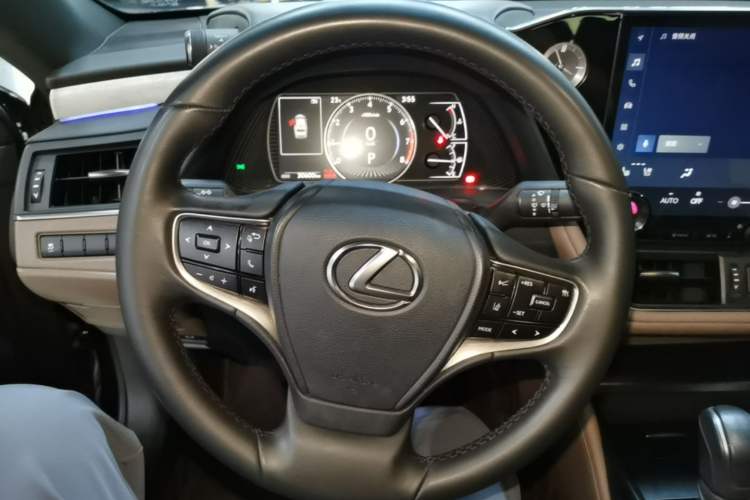 Used Lexus ES 2025 200 Premium Edition Steering Wheel