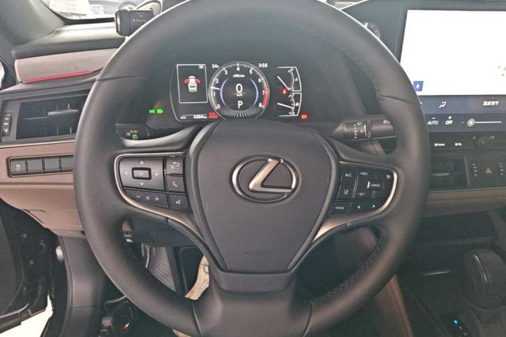 Used Lexus ES 2025 200 Premium Edition Steering Wheel