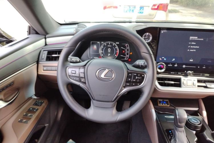 Used Lexus ES 2025 200 Premium Edition Steering Wheel