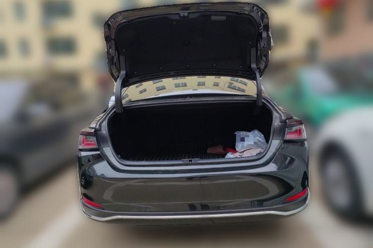 Used Lexus ES 2025 200 Premium Edition Trunk