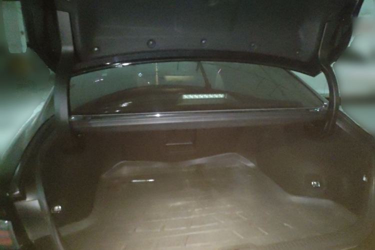 Used Lexus ES 2025 300h Deluxe Edition Trunk