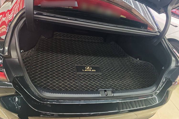 Used Lexus ES 2025 200 Premium Edition Trunk