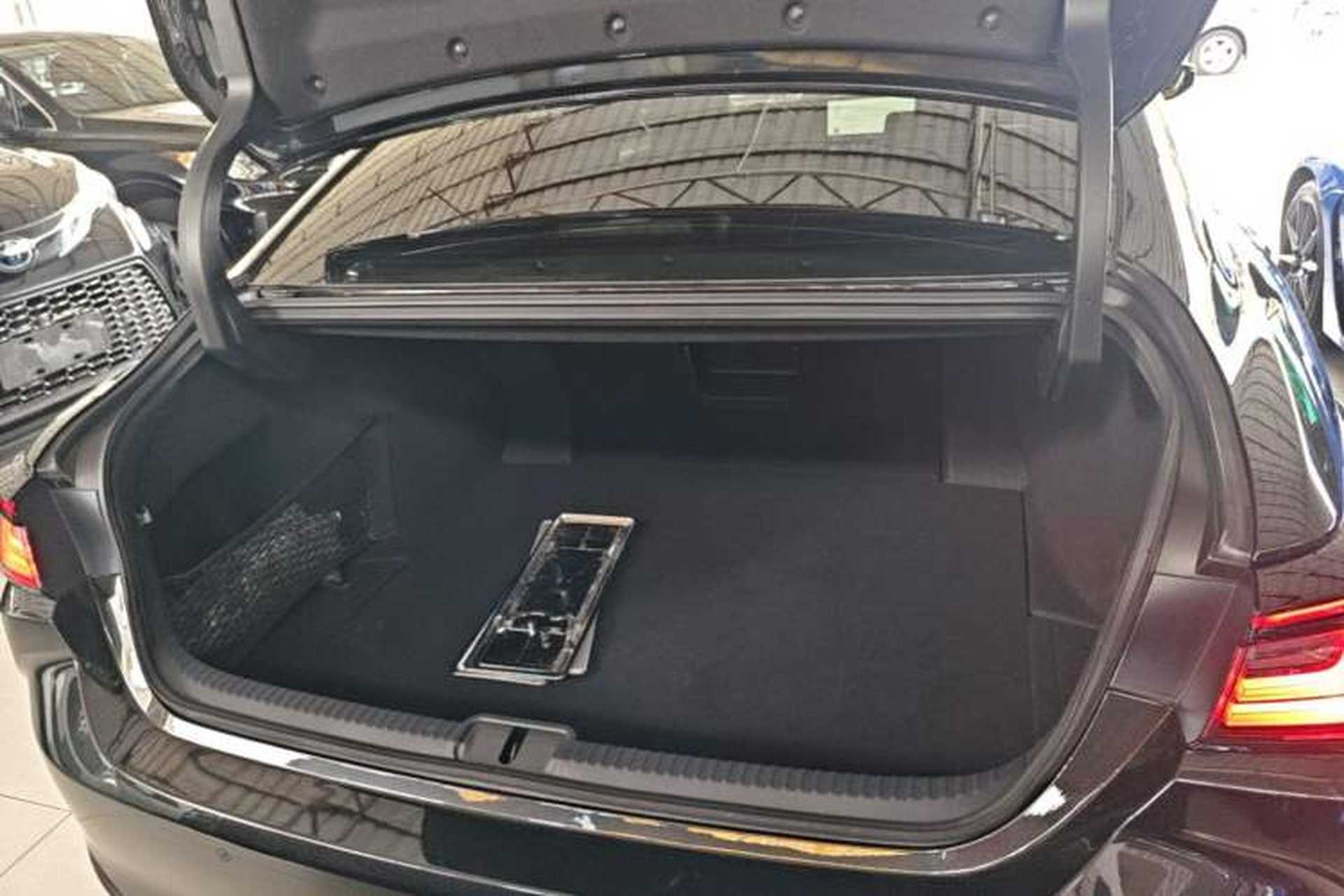 Used Lexus ES 2025 200 Premium Edition Trunk